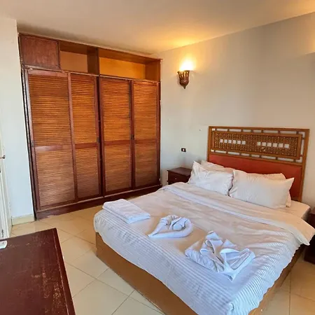 Sea View Serviced Apartment - Bahia Hurghada - Prime Location